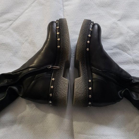 Over-The-Knee Leather Boots - Picture 3 of 16